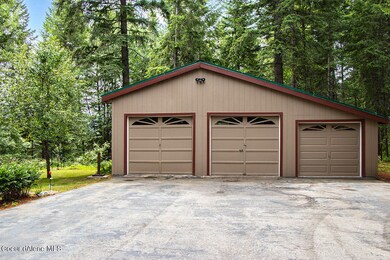 Exterior-Garage