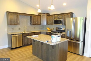 701 Shook Ct W, Greencastle, PA 17225 - photo 3