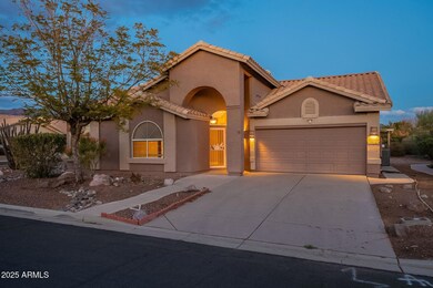 60-web-or-mls-Fairway-Twilight-10