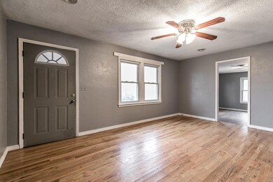 RE_312 W Tyndall-4