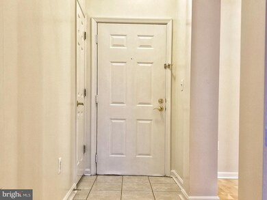 4551 Strutfield Ln unit 4335, Alexandria, VA 22311 - photo 2