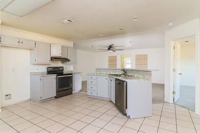 1102 Shady Grove Dr, Granbury, TX 76049 - photo 4