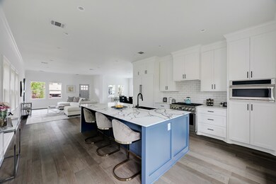 1825 Maryland St, Houston, TX 77006 - photo 6