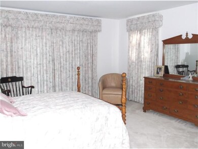 3213 Greene Countrie Dr, Newtown Square, PA 19073 - photo 7