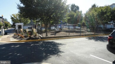 4120 Timber Log Way, Fairfax, VA 22030 - photo 7