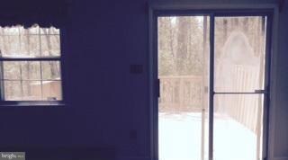 18715 Summer Oak Ct, Germantown, MD 20874 - photo 3