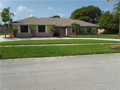 Exterior Front. EXTERIOR SIDE