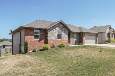1650 N Old Castle Rd-2