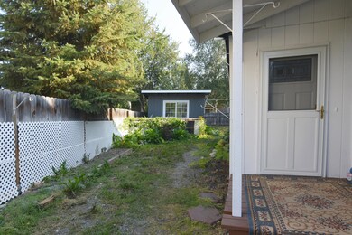 2_Side Yard (1)