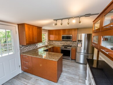 31 Lunda St, Waltham, MA 02451 - photo 5