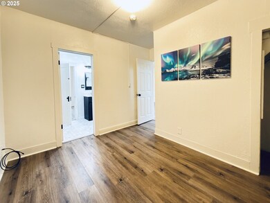 119 Williams Ave, Kelso, WA 98626 - photo 7