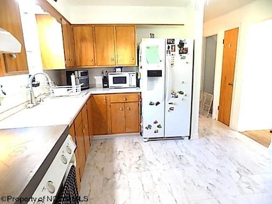 1311 Dorsey Ave, Morgantown, WV 26501 - photo 7