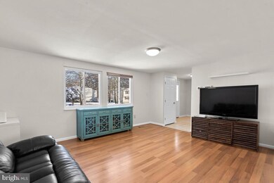 9093 Flamepool Way, Columbia, MD 21045 - photo 3