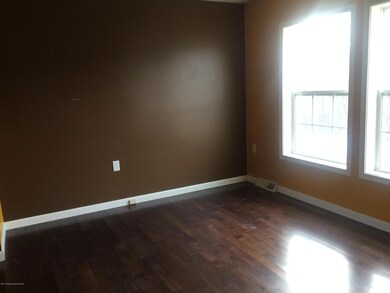 1010 Claire Dr, Taylor, PA 18517 - photo 2