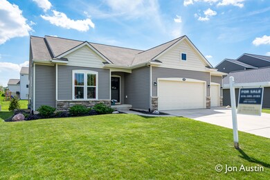 003-986 Cobblestone Way-3