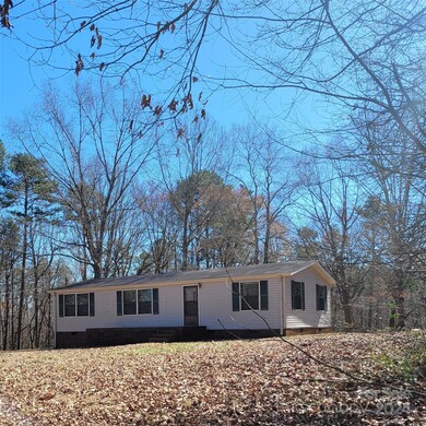 7084 Queens Dr, Stanfield, NC 28163 - photo 4