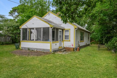 003-photo-front-view-8584496