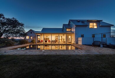 363 Zufrieden Berg Way, Fredericksburg, TX 78624 - photo 2