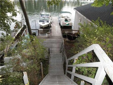 Waterfront/Dock/Pier