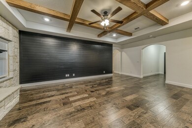 313 Falcon Ct, Springtown, TX 76082 - photo 6