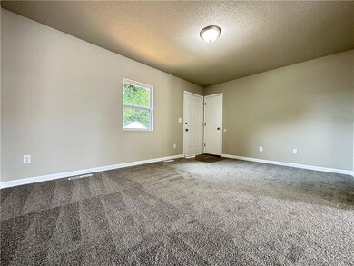 1912 E 25th St, Des Moines, IA 50317 - photo 7