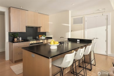 Fifteen Twenty-One Second Avenue unit 2804, Seattle, WA 98101 - photo 6