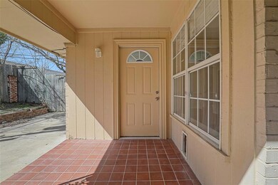 2819 Summit View Dr, Bedford, TX 76021 - photo 2