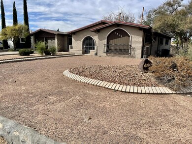 1913 Anise Dr, El Paso, TX 79935 - photo 2