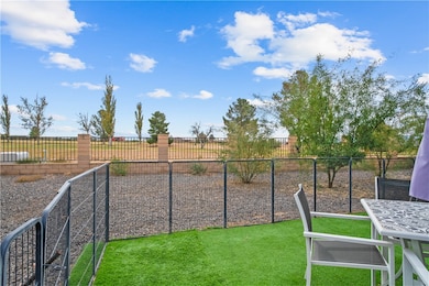 9697 N Pebble Dr S unit 2, Kingman, AZ 86401 - photo 4