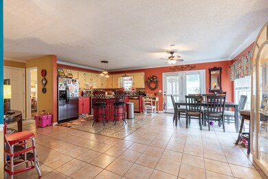 325 Hilltop Dr, Shelbyville, TN 37160 - photo 3