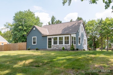 1426 Lancashire DR SE-3