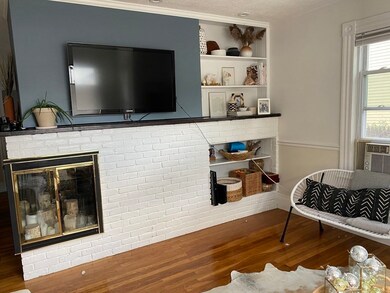 37 Francis St unit 1, Waltham, MA 02451 - photo 3