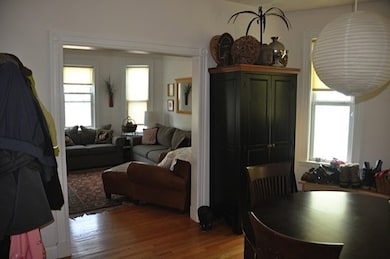 317 Cardinal Medeiros Ave unit 2, Cambridge, MA 02141 - photo 6