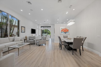 10870 Royal Devon Way, Lake Worth, FL 33449 - photo 5