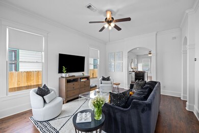 2610 Cortlandt St, Houston, TX 77008 - photo 7