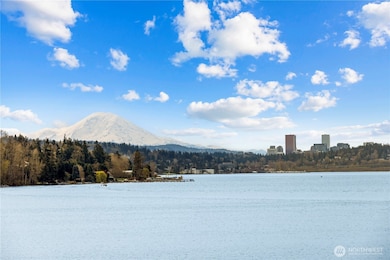 8625 NE Juanita Dr, Kirkland, WA 98034 - photo 4