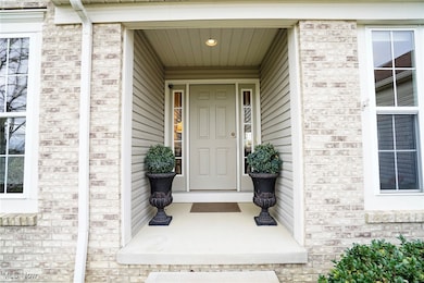 209 Canterbury Ct, Columbiana, OH 44408 - photo 2