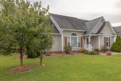 1512 Ashmoor Ln, Winterville, NC 28590 - photo 2