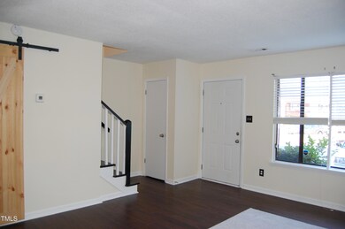 LivingRoom4