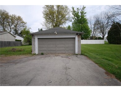 2 Car Detached Garage