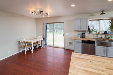 51467 Ash Rd_0204 copy