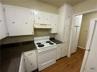 510 Cheyenne Dr unit B, Temple, TX 76504 - photo 4