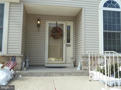 206 Sugarberry Ln unit V4, Langhorne, PA 19047 - photo 3