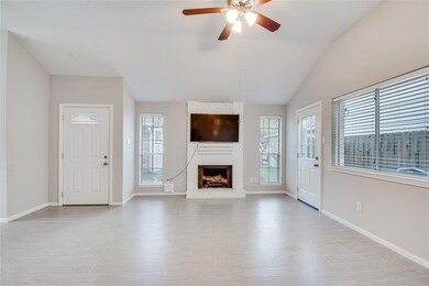 8402 Greenleaf Lake Dr, Houston, TX 77095 - photo 6