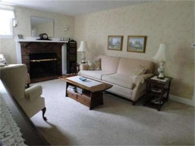 15 Davis St, Saugus, MA 01906 - photo 6