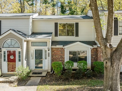 7803 Falcon Rest Cir unit 7803, Raleigh, NC 27615 - photo 2