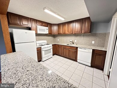 11801 Breton Ct unit 22C, Reston, VA 20191 - photo 5