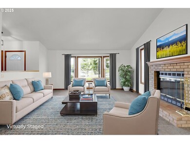 5689 D St, Springfield, OR 97478 - photo 4