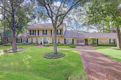 11739 Bayhurst Dr, Houston, TX 77024 - photo 2