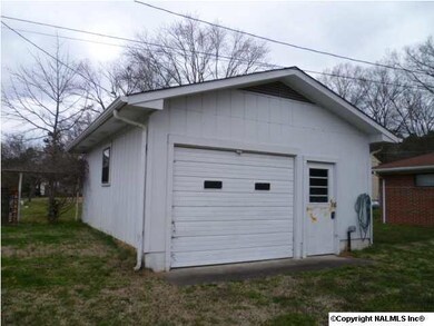 Detached Garage